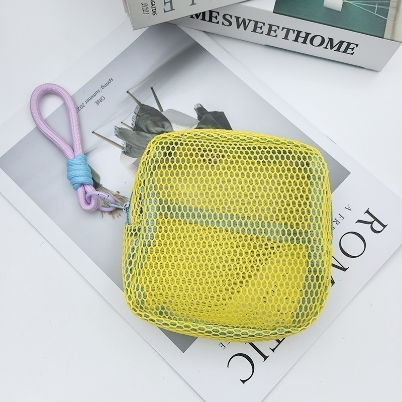 Pouch Jaring Tas Make Up Portable Mini Penyimpanan Alat Kecantikan Anti Jamur Fleksible Dengan Hand Strap